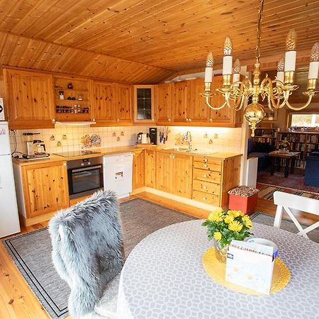 Iverhjelen Near Atlantic Road Lyngstad Eksteriør billede