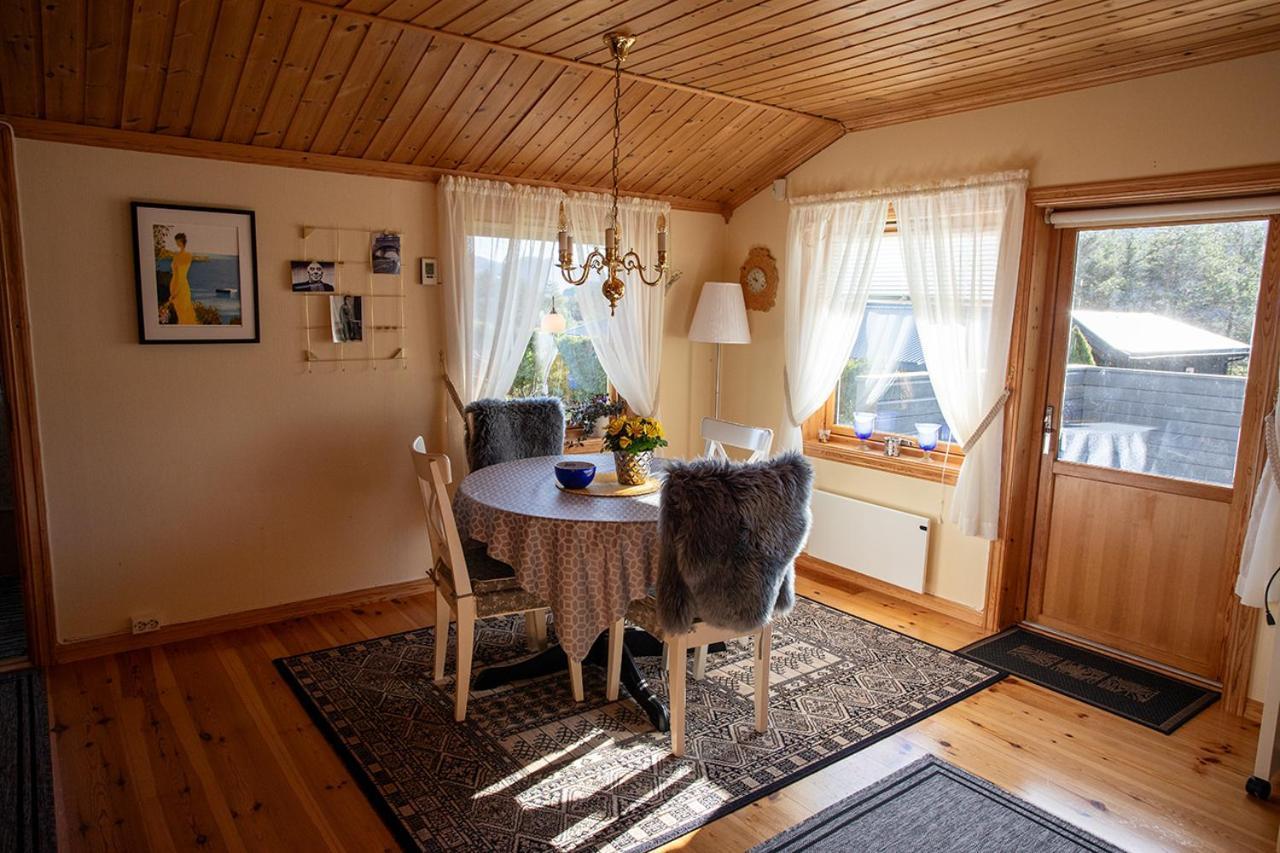 Iverhjelen Near Atlantic Road Lyngstad Eksteriør billede